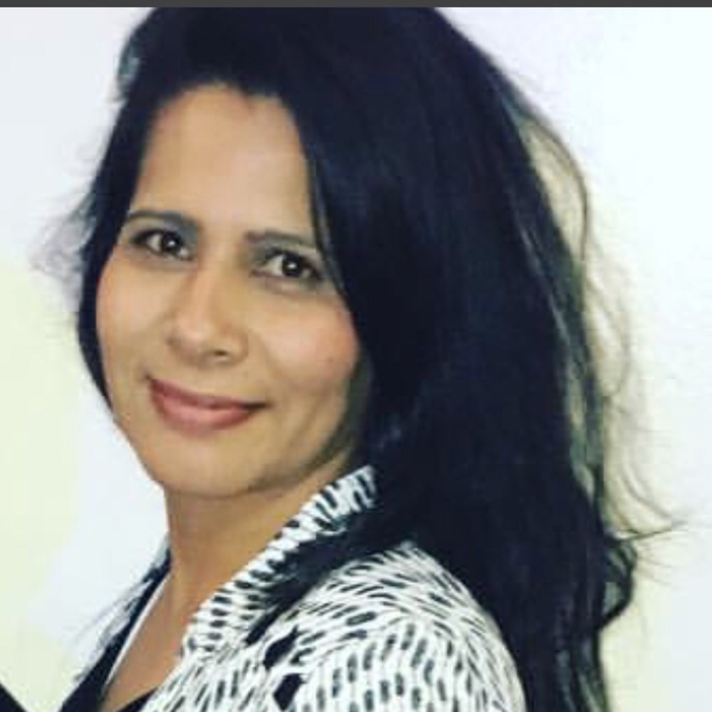 Meet your Posher, Mmaria